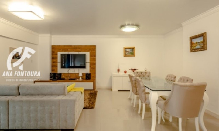 Imagem Apartamento com 3 Quartos à Venda, 230 m² em Centro - Balneário Camboriú Imagem Apartamento com 3 Quartos à Venda, 230 m² em Centro - Balneário Camboriú