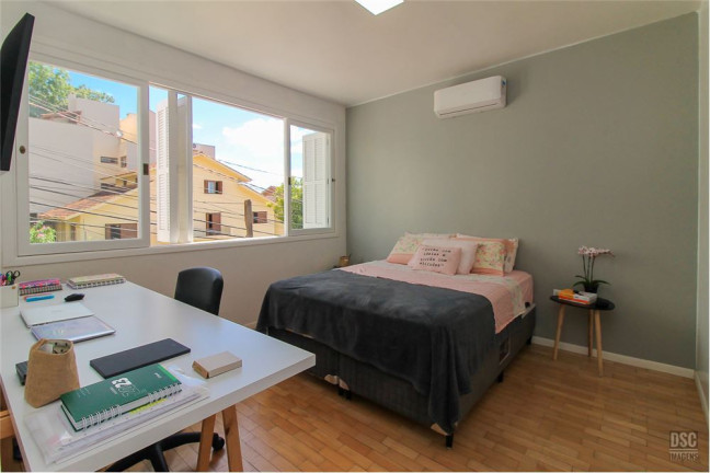 Imóvel com 2 Quartos à Venda,  em Jardim Botânico - Porto Alegre