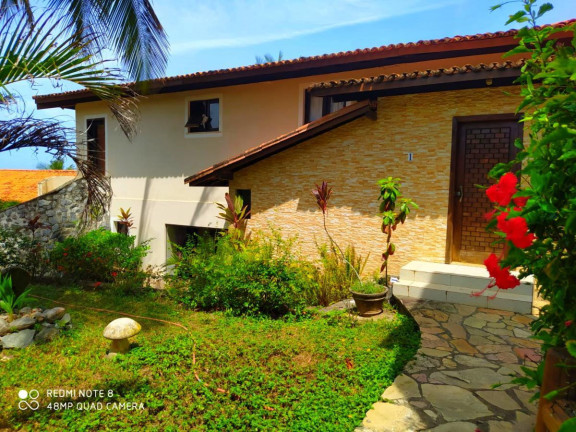 Imagem Casa com 5 Quartos à Venda, 232 m² em Buraquinho - Lauro De Freitas Imagem Casa com 5 Quartos à Venda, 232 m² em Buraquinho - Lauro De Freitas