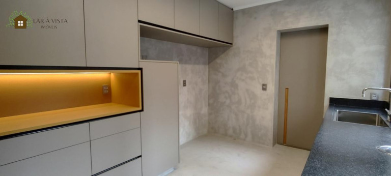 Imagem Apartamento com 3 Quartos à Venda, 190 m² Imagem Apartamento com 3 Quartos à Venda, 190 m²