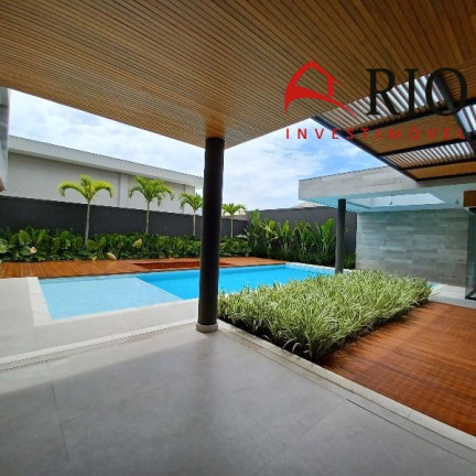 Imagem Casa com 5 Quartos à Venda, 1.490 m² em Barra Da Tijuca - Rio De Janeiro Imagem Casa com 5 Quartos à Venda, 1.490 m² em Barra Da Tijuca - Rio De Janeiro
