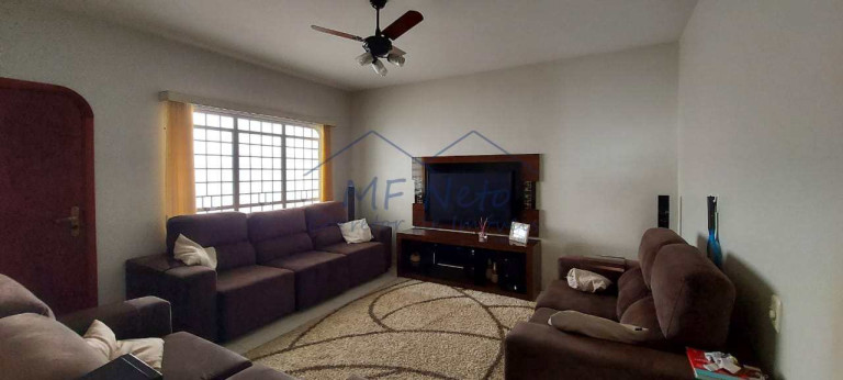Imagem Casa com 4 Quartos à Venda, 600 m² em Jardim Carlos Gomes - Pirassununga