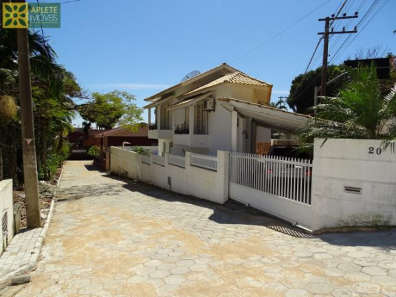 Imagem Casa com 3 Quartos à Venda, 150 m² em Centro - Porto Belo Imagem Casa com 3 Quartos à Venda, 150 m² em Centro - Porto Belo