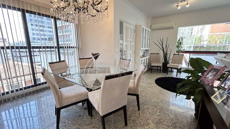 Imagem Apartamento com 3 Quartos à Venda, 132 m² em Embaré - Santos