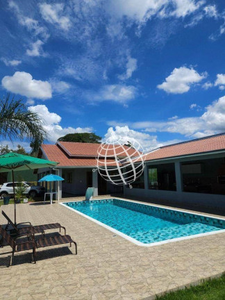 Chácara com 3 Quartos à Venda, 260 m² em Estância San Remo - Atibaia
