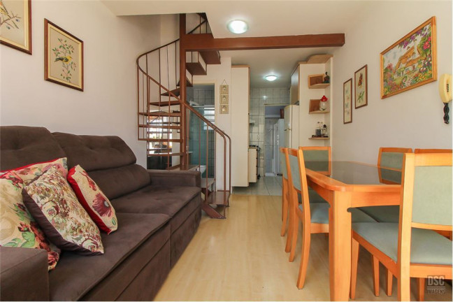 Imagem Casa com 3 Quartos à Venda,  em Vila Nova - Porto Alegre