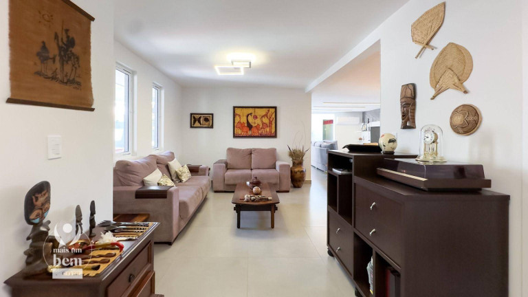 Imagem Casa com 3 Quartos à Venda, 244 m² em Seminário - Curitiba Imagem Casa com 3 Quartos à Venda, 244 m² em Seminário - Curitiba