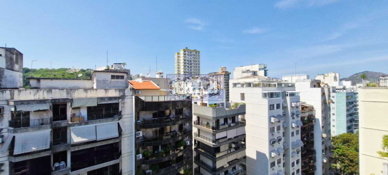 Imagem Cobertura com 4 Quartos à Venda, 380 m² em Ingá - Niterói