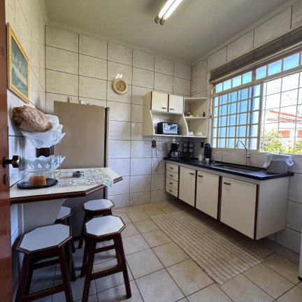 Imagem Sobrado com 3 Quartos à Venda, 299 m² em Vila América - Lins Imagem Sobrado com 3 Quartos à Venda, 299 m² em Vila América - Lins