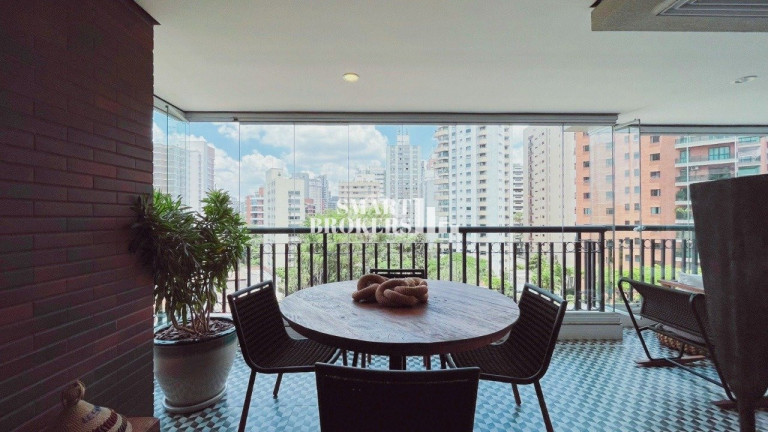 Imagem Apartamento com 3 Quartos à Venda, 226 m² em Moema - São Paulo