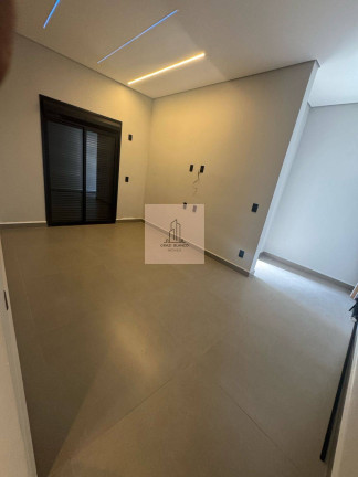 Imagem Casa de Condomínio com 3 Quartos à Venda, 165 m² em Codomínio Villagio Di Capri - Votorantim