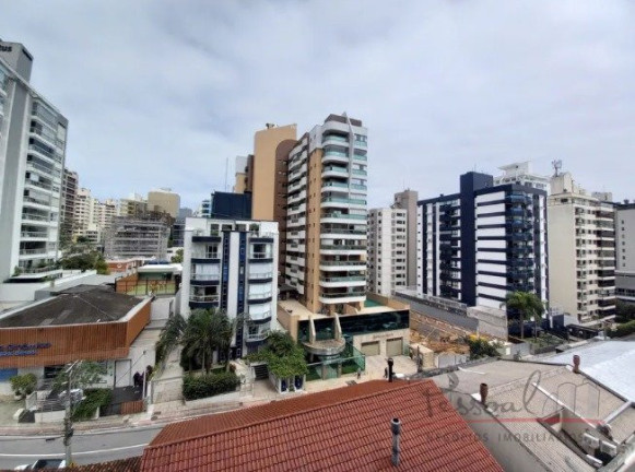Imagem Apartamento com 3 Quartos à Venda, em Centro - Florianópolis Imagem Apartamento com 3 Quartos à Venda, em Centro - Florianópolis