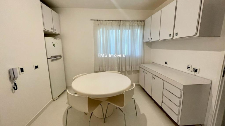 Imagem Imóvel com 3 Quartos à Venda, 210 m² em Cerqueira César - São Paulo Imagem Imóvel com 3 Quartos à Venda, 210 m² em Cerqueira César - São Paulo