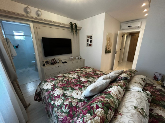 Imagem Apartamento com 3 Quartos à Venda, 130 m² em Meia Praia - Itapema