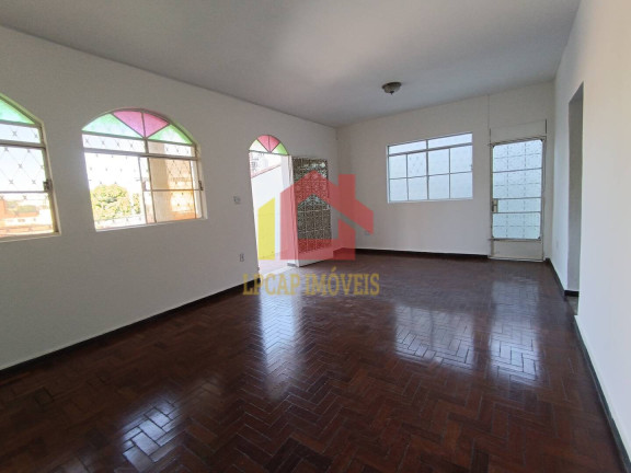 Casa com 3 Quartos à Venda, 470 m² em Sagrada Família - Belo Horizonte