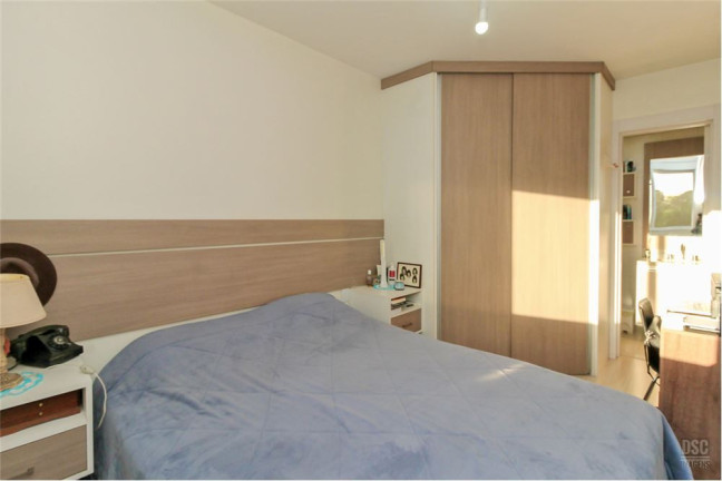 Imagem Imóvel com 2 Quartos à Venda, em Vila Nova - Porto Alegre Imagem Imóvel com 2 Quartos à Venda, em Vila Nova - Porto Alegre