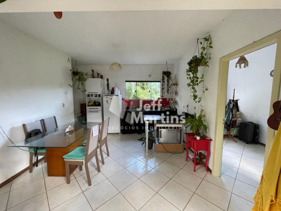 Imagem Casa com 2 Quartos à Venda, 61 m² em Morro Das Pedras - Florianópolis