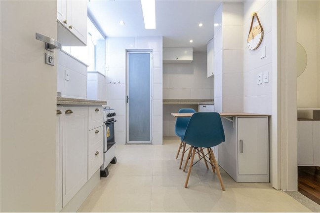 Imagem Apartamento com 2 Quartos à Venda, 80 m² em Copacabana - Rio De Janeiro Imagem Apartamento com 2 Quartos à Venda, 80 m² em Copacabana - Rio De Janeiro