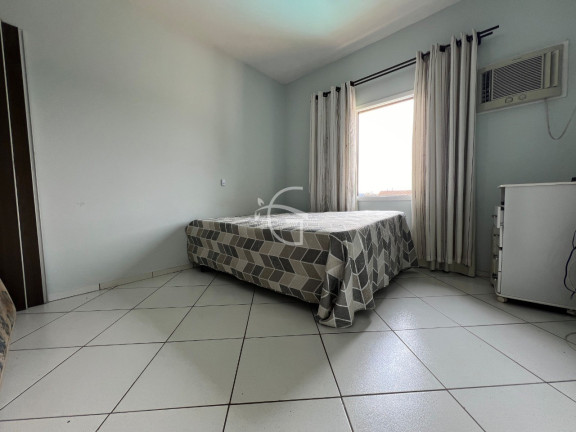Imagem Sobrado com 3 Quartos à Venda, 230 m² em Boa Vista - Joinville