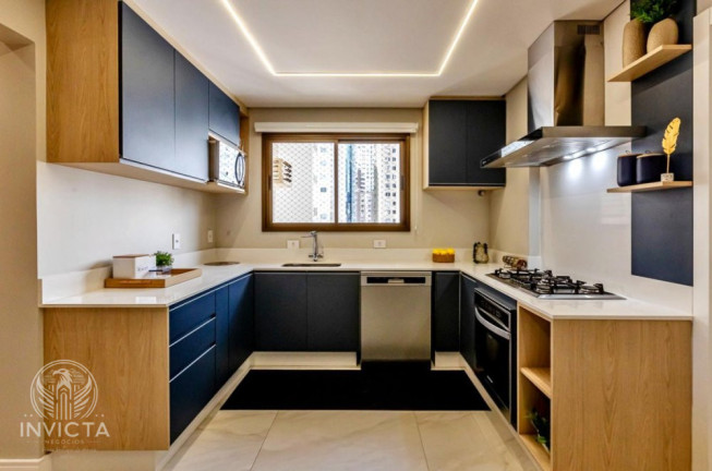 Imagem Apartamento com 4 Quartos à Venda, 169 m² em Centro - Balneário Camboriú Imagem Apartamento com 4 Quartos à Venda, 169 m² em Centro - Balneário Camboriú