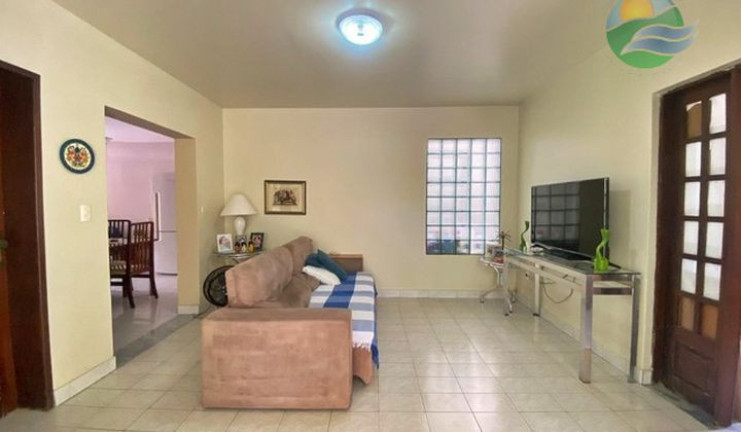 Imagem Casa com 3 Quartos à Venda, 234 m²