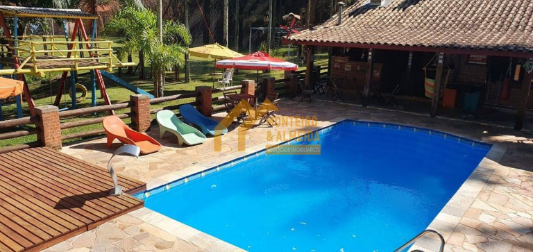 Chácara com 6 Quartos à Venda, 1.000 m² em Vale San Fernando - Itapetininga