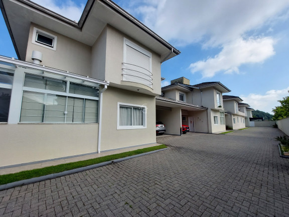 Imagem Casa com 3 Quartos à Venda, 130 m² em Glória - Joinville Imagem Casa com 3 Quartos à Venda, 130 m² em Glória - Joinville