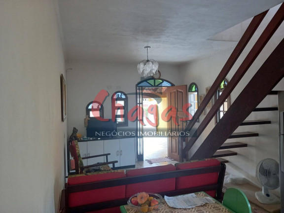 Imagem Sobrado com 3 Quartos à Venda, 125 m² em Gaivotas - Caraguatatuba Imagem Sobrado com 3 Quartos à Venda, 125 m² em Gaivotas - Caraguatatuba