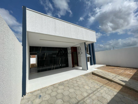 Imagem Casa com 3 Quartos à Venda,  em Mossoró