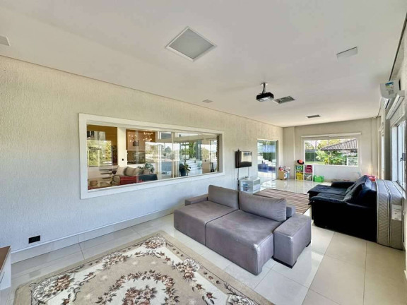 Imagem Casa à Venda, 1.328 m² em Cotia Imagem Casa à Venda, 1.328 m² em Cotia
