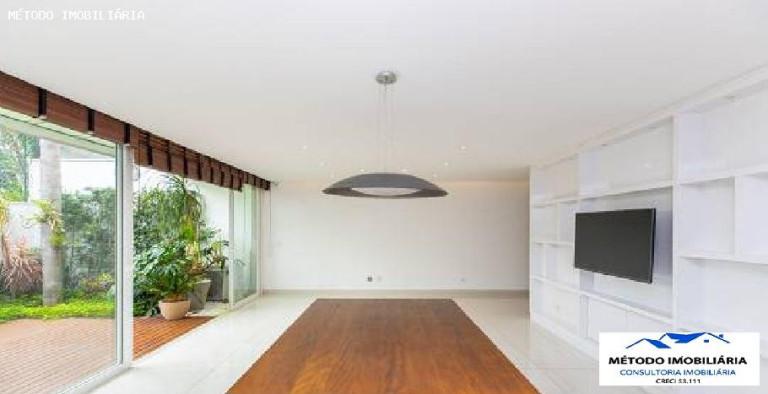 Imagem Casa com 5 Quartos à Venda, 275 m² em Alto Da Boa Vista - São Paulo
