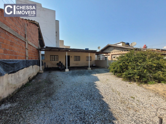 Imagem Casa com 2 Quartos à Venda, 200 m² em Murta - Itajaí