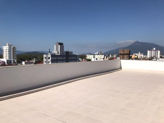 Imagem Imóvel com 3 Quartos à Venda, 250 m² em Centro - Palhoça