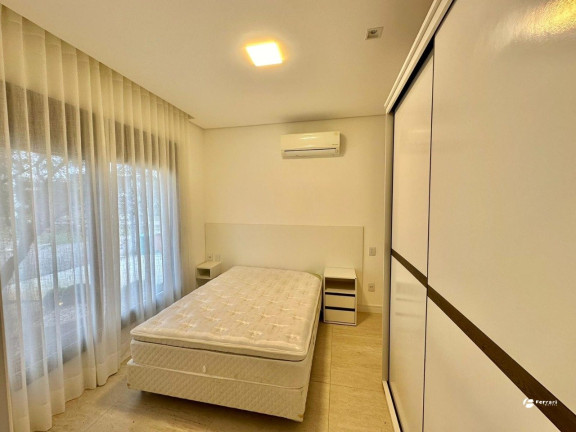 Imagem Casa de Condomínio com 4 Quartos à Venda, 160 m² em Centro - Xangri-lá
