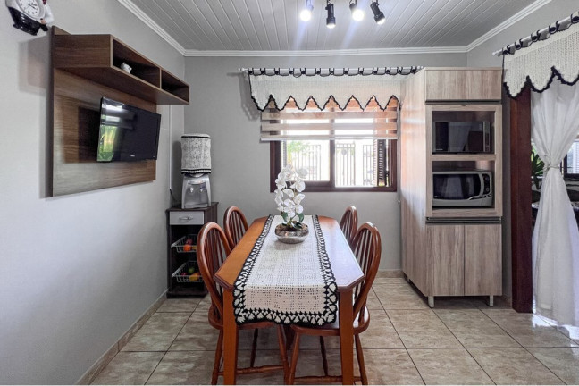 Imagem Casa com 2 Quartos à Venda, 125 m² em Igara - Canoas