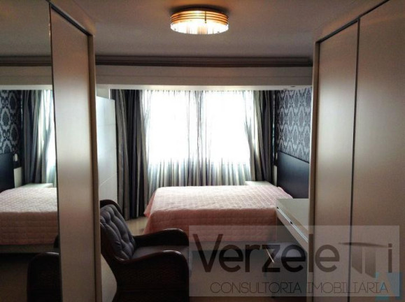 Imagem Apartamento com 4 Quartos para Temporada, 180 m² em Centro - Balneário Camboriú Imagem Apartamento com 4 Quartos para Temporada, 180 m² em Centro - Balneário Camboriú