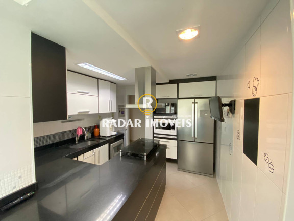 Imagem Apartamento com 3 Quartos à Venda, 180 m² em São Bento - Cabo Frio