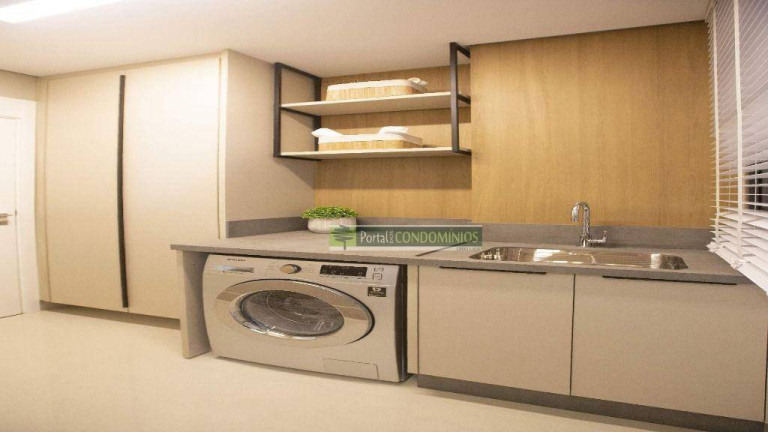 Imagem Apartamento com 2 Quartos à Venda, 72 m² em Centro - Curitiba
