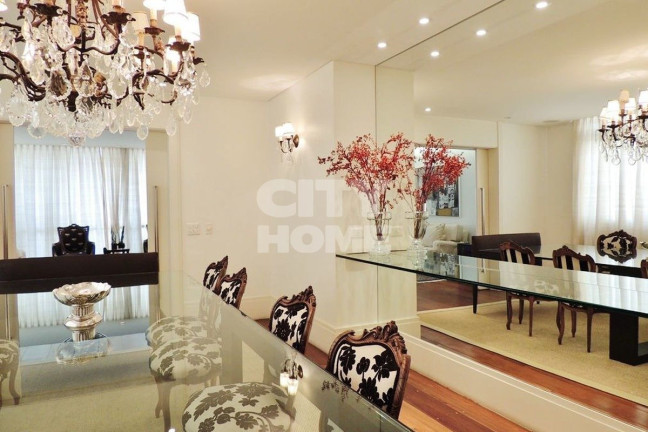 Imagem Apartamento com 3 Quartos à Venda, 500 m² em Jardim América - São Paulo
