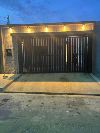 Casa com 3 Quartos à Venda, 114 m² em Jardim Universitário - Cuiabá