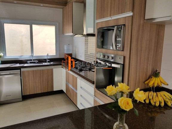 Imagem Casa com 3 Quartos à Venda, 490 m² em Jardim Europa - Poços De Caldas