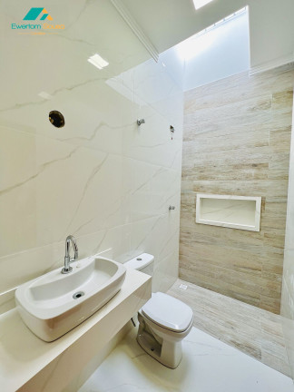 Imagem Casa com 3 Quartos à Venda, 120 m² em Nova Cerejeira - Atibaia Imagem Casa com 3 Quartos à Venda, 120 m² em Nova Cerejeira - Atibaia