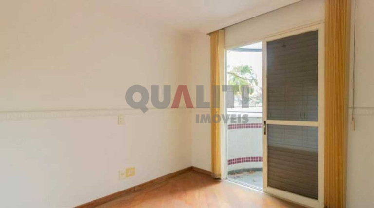 Apartamento com 3 Quartos para Alugar, 300 m² em Campo Belo - São Paulo