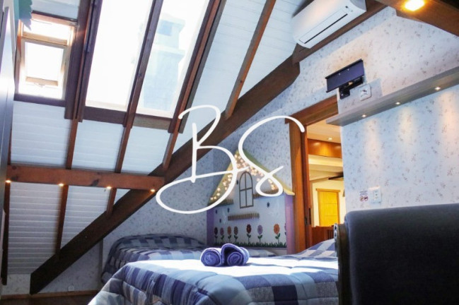Imagem Apartamento com 8 Quartos à Venda, 200 m² em Avenida Central - Gramado