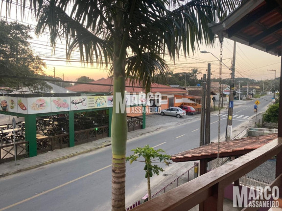 Imagem Casa com 3 Quartos à Venda, 248 m² em Pinheiros - Balneário Barra Do Sul
