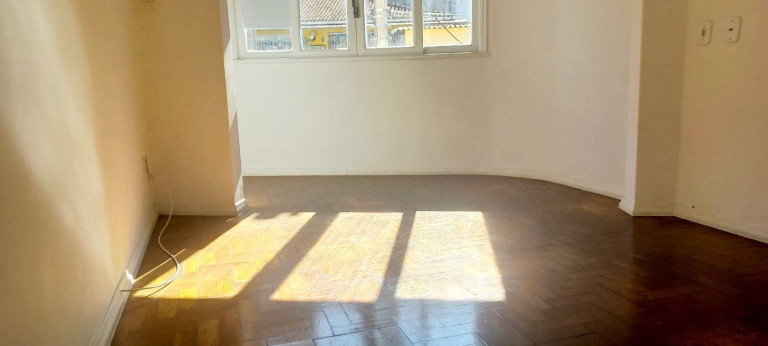 Imagem Imóvel com 2 Quartos à Venda, 75 m² em Várzea - Teresópolis Imagem Imóvel com 2 Quartos à Venda, 75 m² em Várzea - Teresópolis