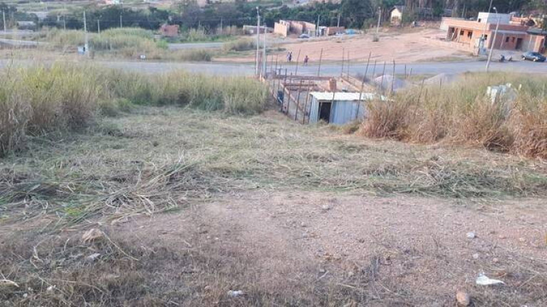 Terreno à Venda, 250 m² em Jardim Das Angélicas - Itupeva