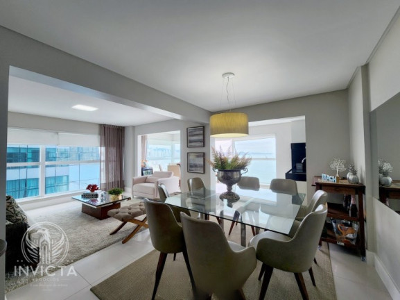 Imagem Apartamento com 3 Quartos à Venda, 200 m² em Centro - Balneário Camboriú Imagem Apartamento com 3 Quartos à Venda, 200 m² em Centro - Balneário Camboriú