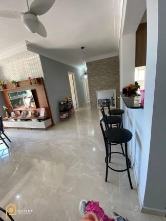 Imagem Apartamento com 3 Quartos para Alugar, 100 m² em Centro - Taubaté