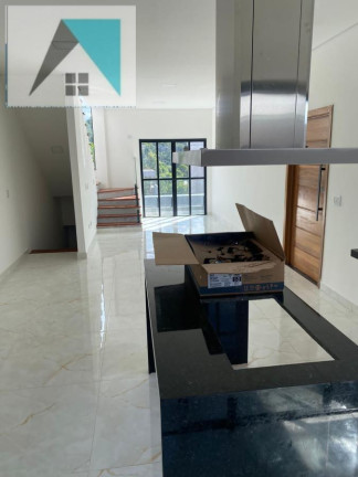 Imagem Casa com 3 Quartos à Venda, 143 m² em Cidade São Pedro - Gleba A - Santana De Parnaíba Imagem Casa com 3 Quartos à Venda, 143 m² em Cidade São Pedro - Gleba A - Santana De Parnaíba
